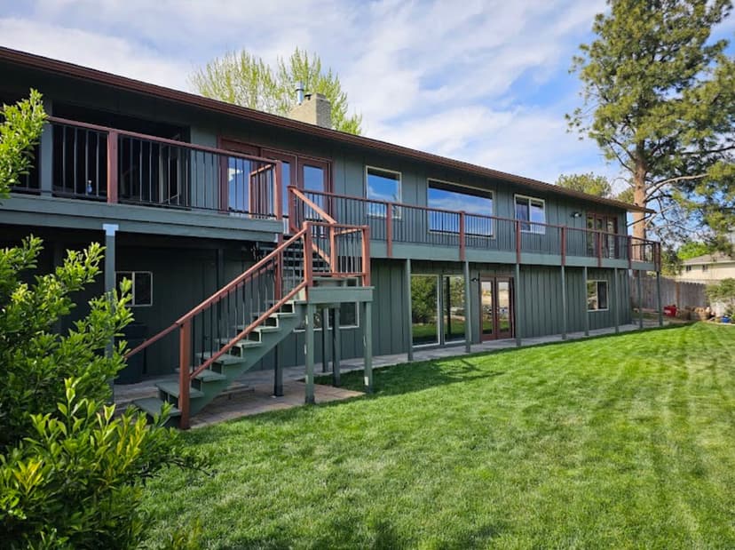 Eco-Friendly Painting Solutions's image